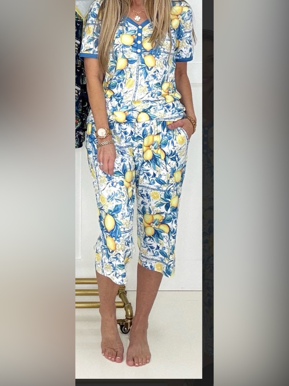 Short-Sleeve Women’s Lemon-Print Pajamas - Blue & Yellow